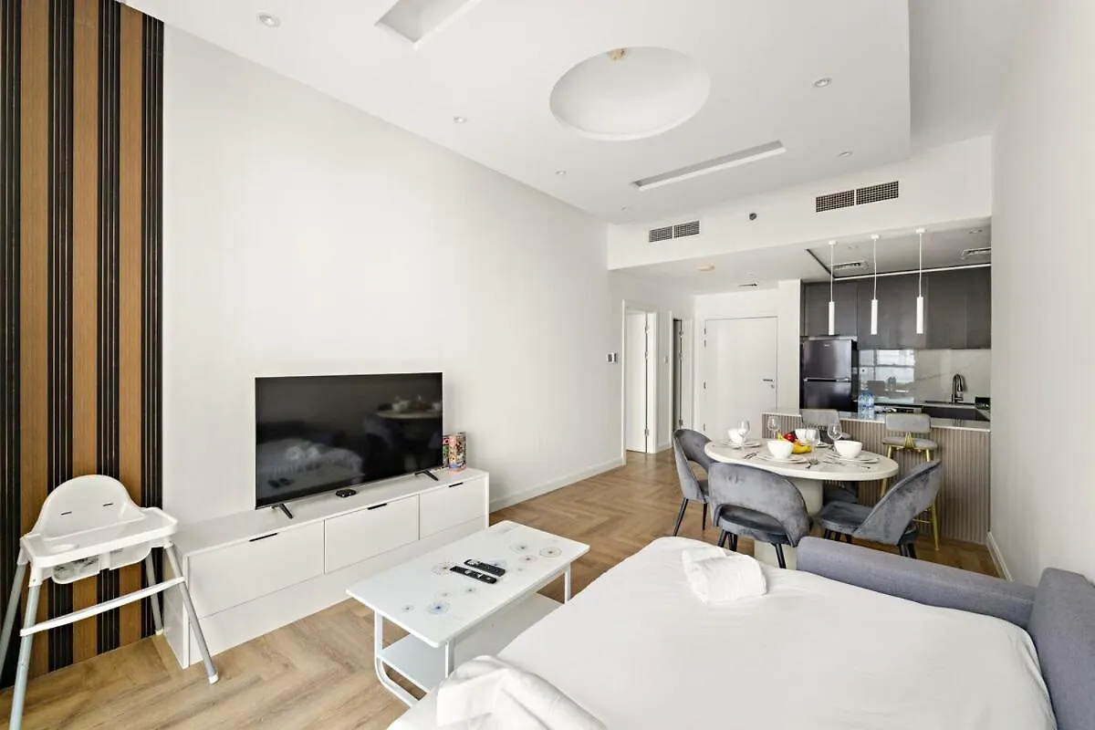 First Class 1Br Luxe Getaway Dubai Apartment